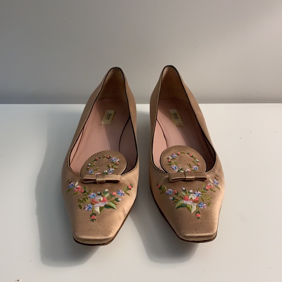 Prada Authentic Size 39.5 EU Silk Satin Hand Embroidered Floral Kitten Heels - Picture 9 of 11